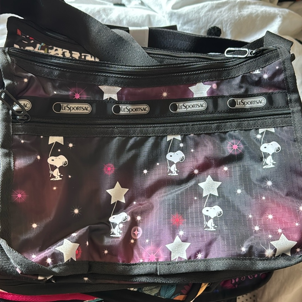 LeSportSac x Snoopy
